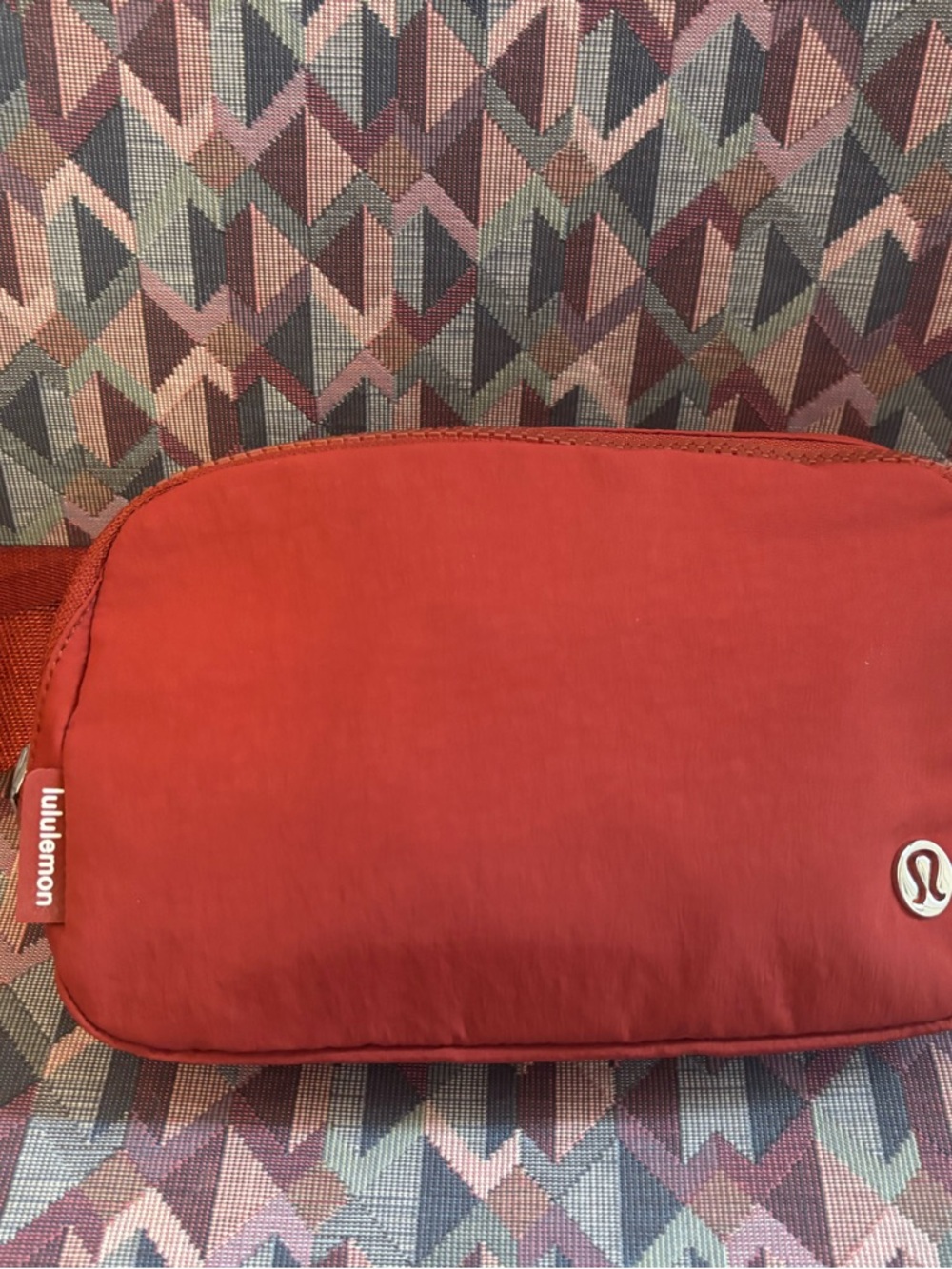 lululemon MAKE AN OFFER!  EUC Red BeltBag